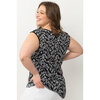 Judy Logan - Sleeveless crinkle blouse with keyhole neckline - Abstract chevron - Plus Size - 4