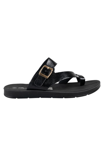 Buckle strap sandals
