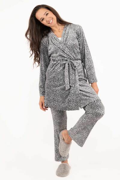 Charmour - Velour touch long-sleeve wrap robe - Snow leopard