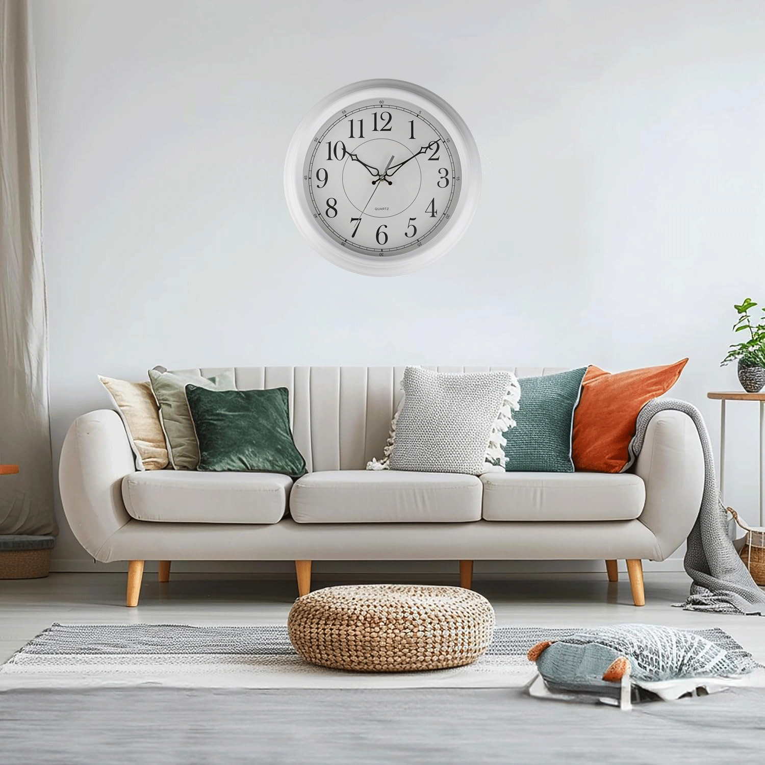 Classic wall clock. Colour: white | Rossy
