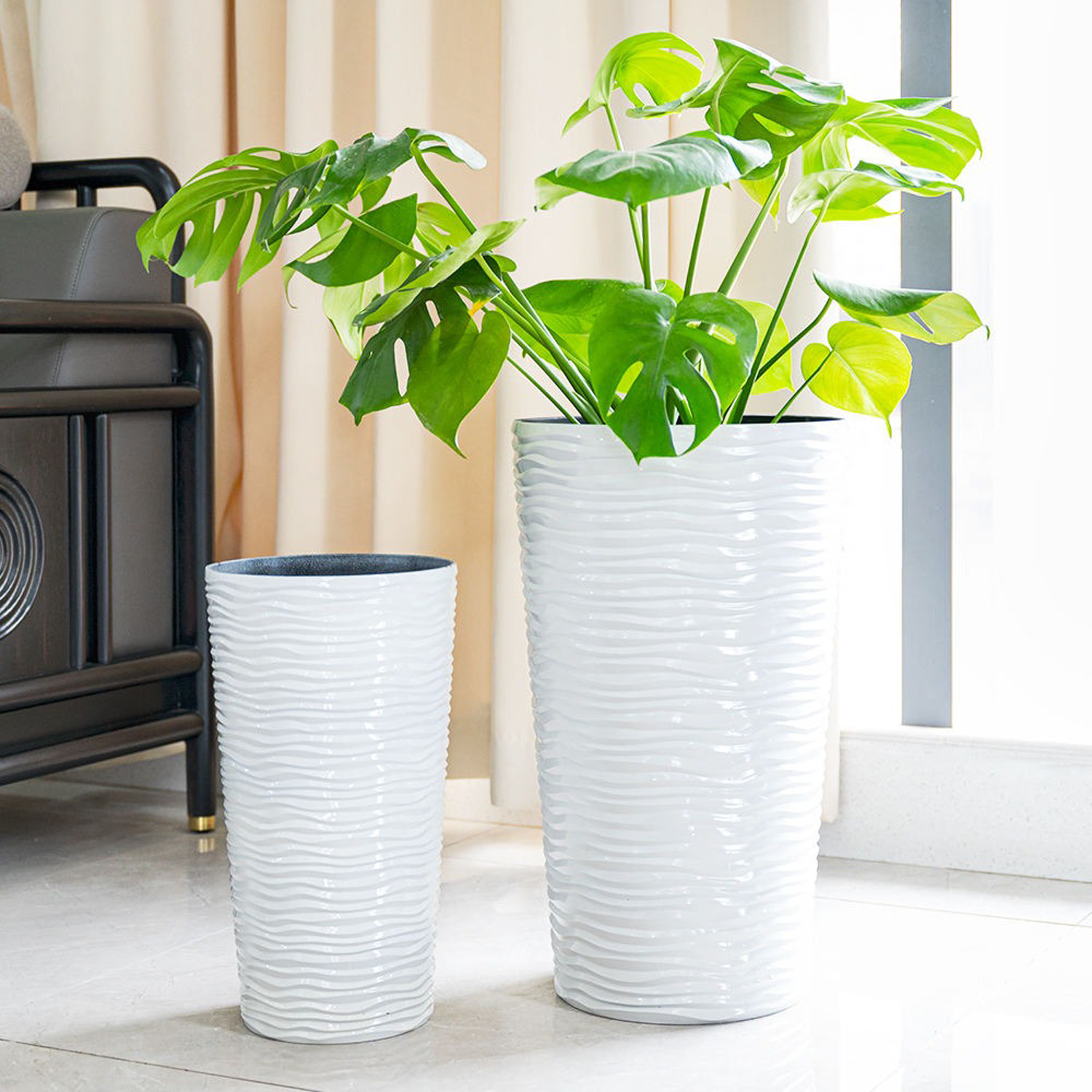 Decorative wave cylinder planter pot, 16.5