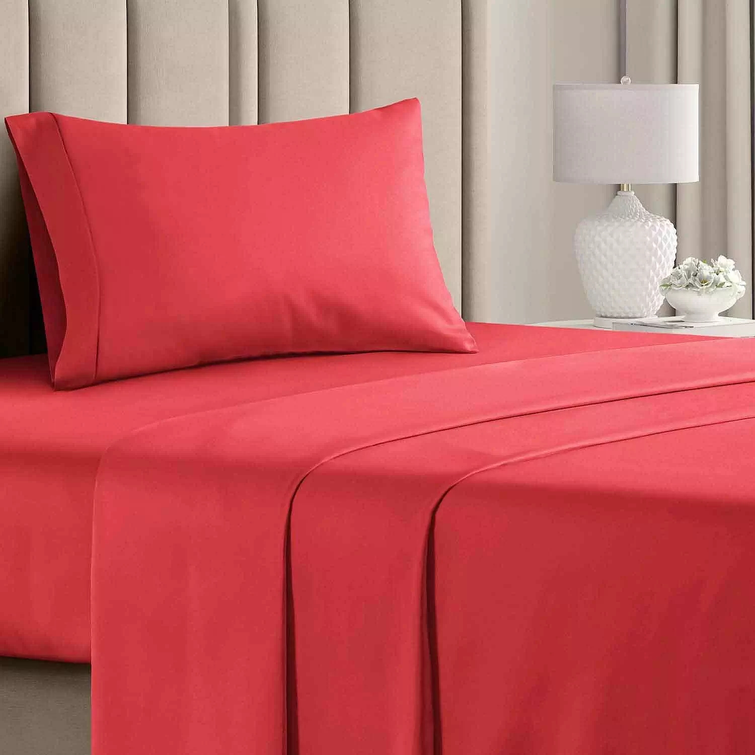 Ens. de draps solide, lit double, rouge