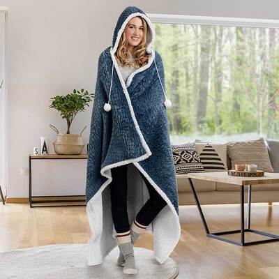 Faux fur wrap-around Hoodzy blanket