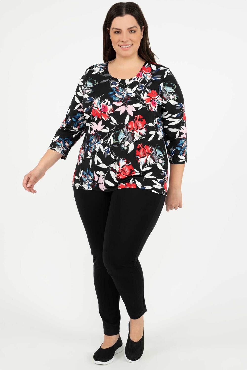 Floral print tunic blouse - Multicolored flowers - Plus Size. Colour:  black. Size: 1xl
