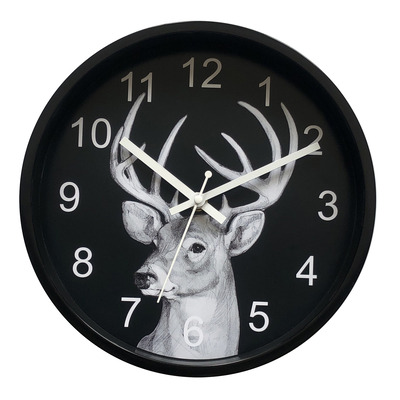 Horloge murale avec imprimé tête de cerf