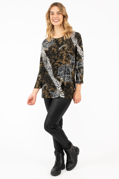 Judy Logan - Wide neck printed top with 3/4 sleeves - Animal paisley