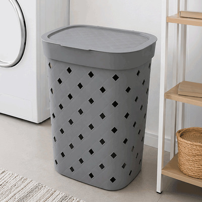 Laundry basket with lid