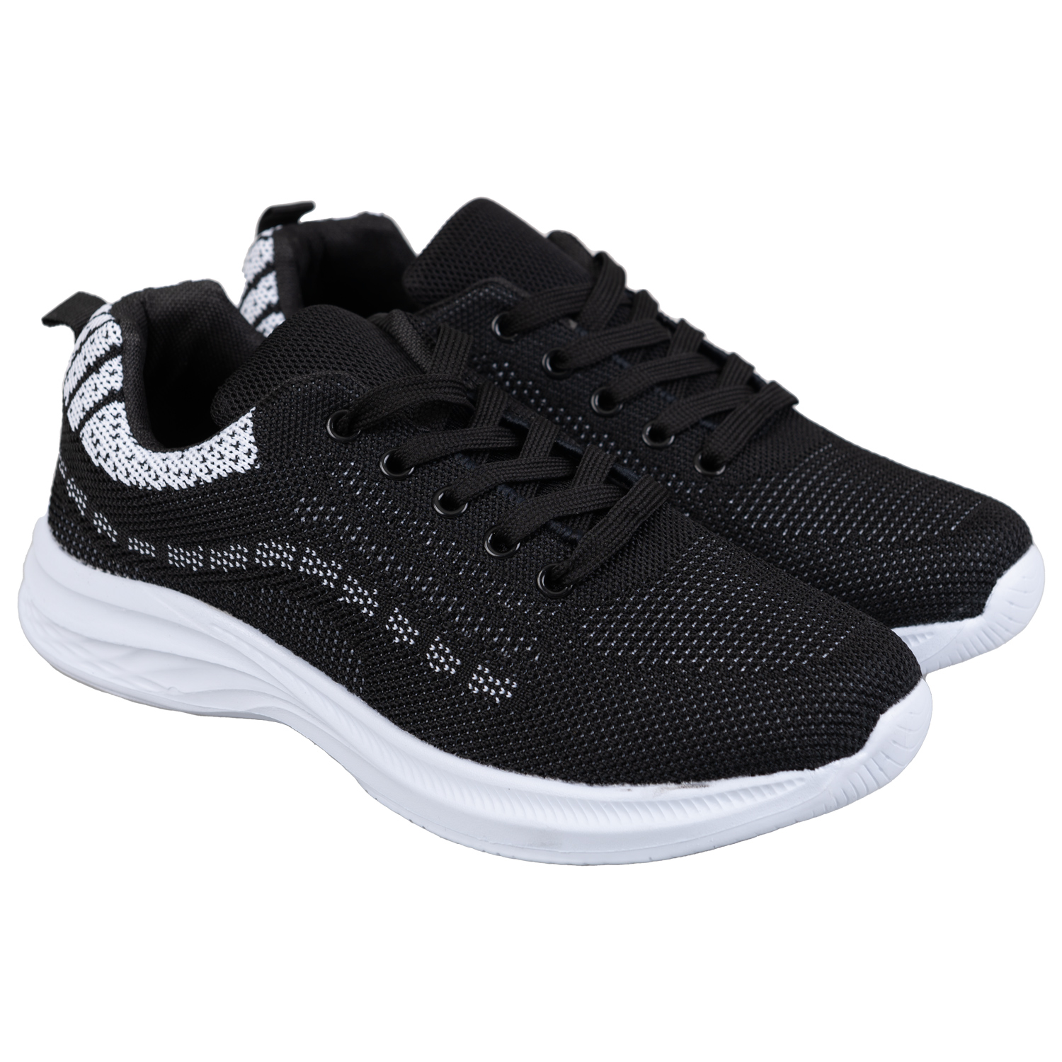 Lightweight mesh sports shoes - Black. Colour: black. Size: 6