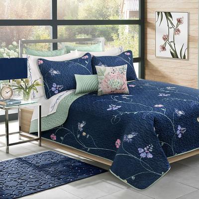 Michaila - Luxury quilt set - Blue blossoms