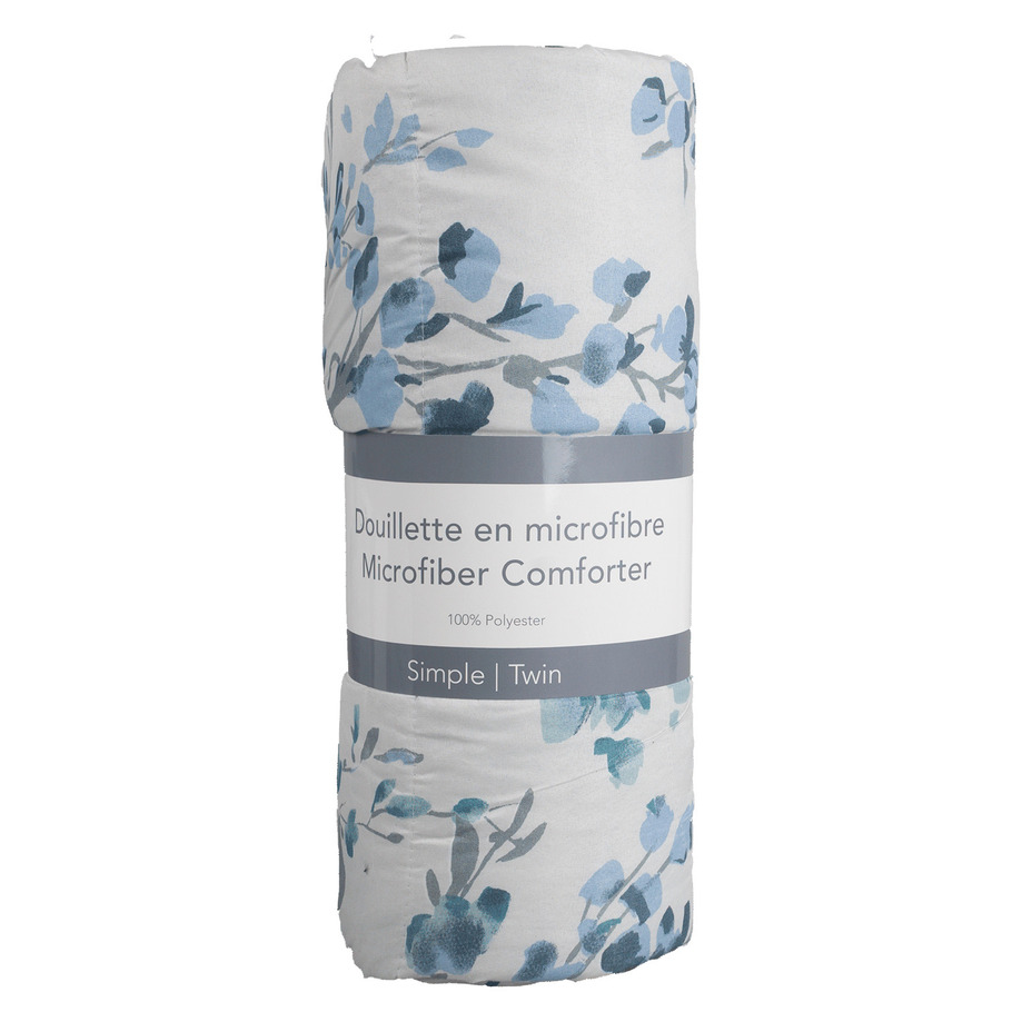 Microfiber comforter, Blue flowers
