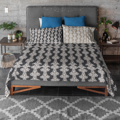 VICTORIA Collection - Reversible comforter set